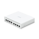 Ubiquiti Networks Weatherproof, pole-mountable Reference: W126887964